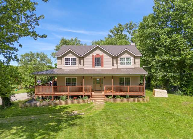 Property at 766 College Rd, Paris, KY 40361, 4 beds, 2.5 baths