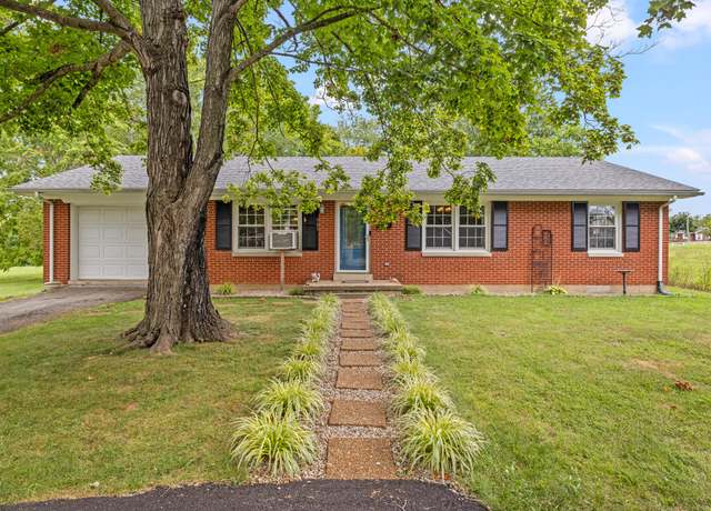 Property at 561 Boswell St, Harrodsburg, KY 40330, 3 beds, 1 bath