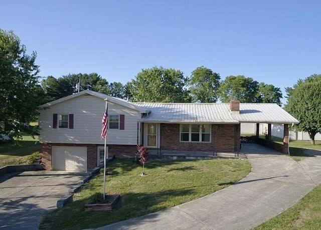 Property at 710 West Railroad St, Stanton, KY 40380, 3 beds, 3.5 baths