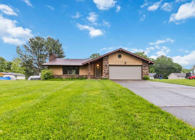Property at 3716 Hickory Hill Dr, Somerset, KY 42503, 3 beds, 2 baths