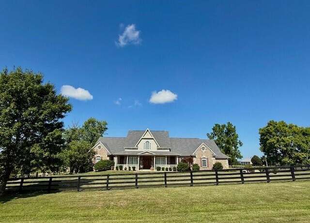 Property at 106 Stirling Ln, Versailles, KY 40383, 5 beds, 4.5 baths