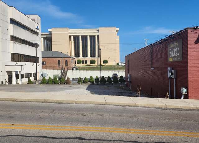 Property at 110 W Fourth St, London, KY 40744