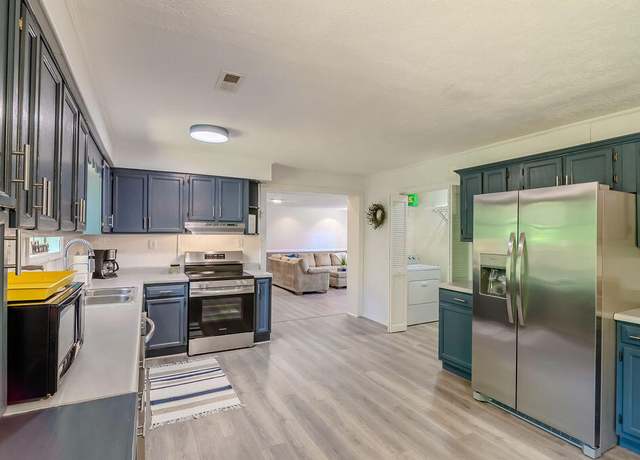Property at 6740 Wisdom Dock Rd, Albany, KY 42602, 3 beds, 2 baths