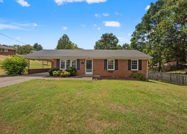 Property at 230 Valley Rd, Danville, KY 40422, 3 beds, 2.5 baths