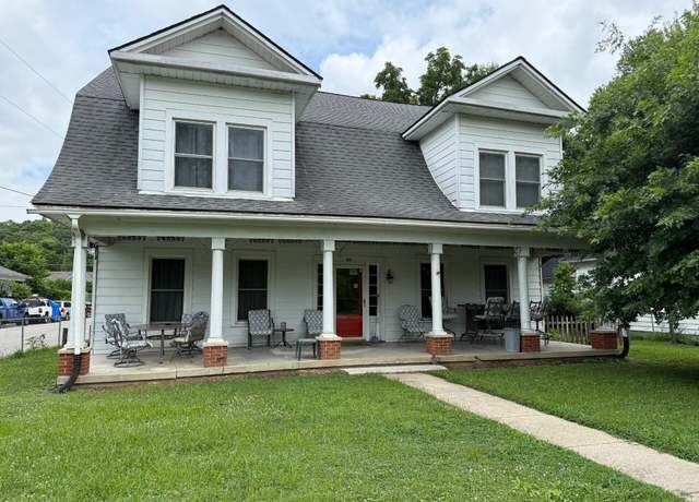 Property at 702 Kentucky Ave, Frankfort, KY 40601, 3 beds, 2 baths