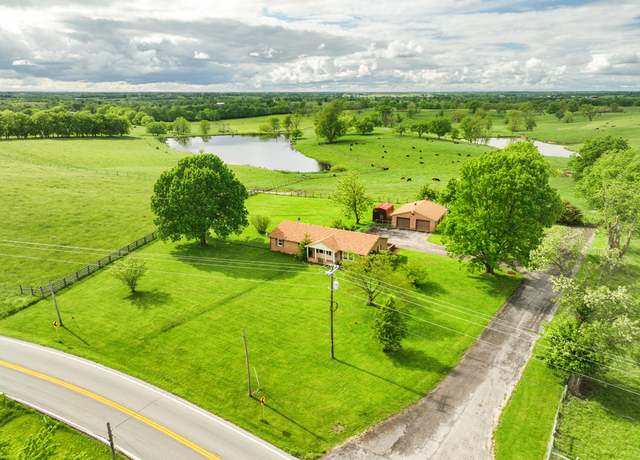 Property at 4850 Lebanon Rd, Danville, KY 40422, 3 beds, 2.5 baths