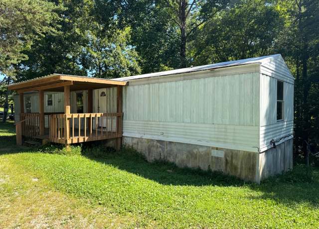 Property at 824 Letha Petrey Rd, Williamsburg, KY 40769, 3 beds, 2 baths
