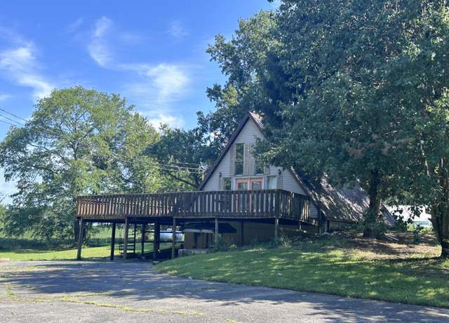 Property at 1865 Blair School Rd, Russell Springs, KY 42642, 4 beds, 2 baths