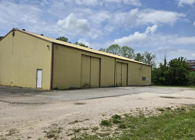 Property at 9585 Campton Rd, Stanton, KY 40380, 0.5 baths