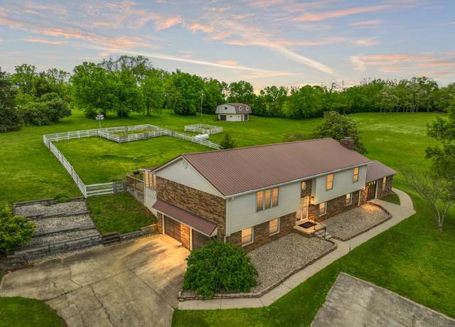 Property at 140 Adams Ln, Richmond, KY 40475, 3 beds, 3 baths
