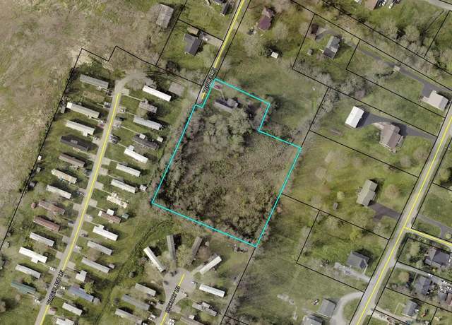 Property at 130 Trisler Ln, Junction City, KY 40440, 2 beds, 1 bath