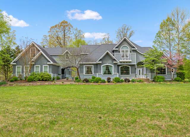 Property at 1775 Eagle Dr, Morehead, KY 40351, 5 beds, 2.5 baths