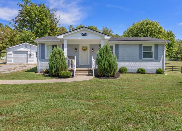 Property at 301 Cabin Creek Hts, Winchester, KY 40391, 3 beds, 1 bath