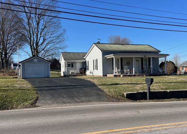 Property at 557 Danville St, Lancaster, KY 40444, 3 beds, 2 baths