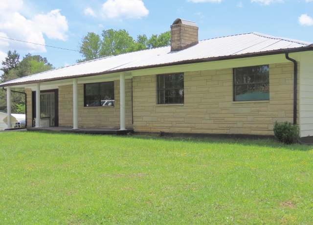 Property at 6957 Hwy 1232, Corbin, KY 40701, 4 beds, 1 bath