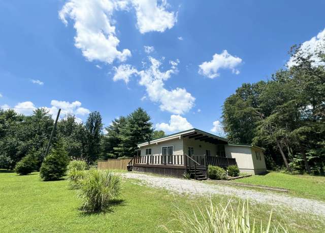 Property at 1704 Harbor Springs Rd, Jamestown, KY 42629, 3 beds, 2 baths