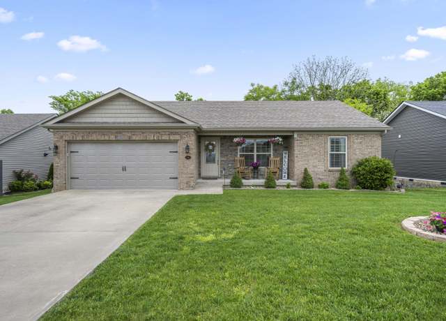 Property at 916 Auckland Ave, Richmond, KY 40475, 3 beds, 2 baths