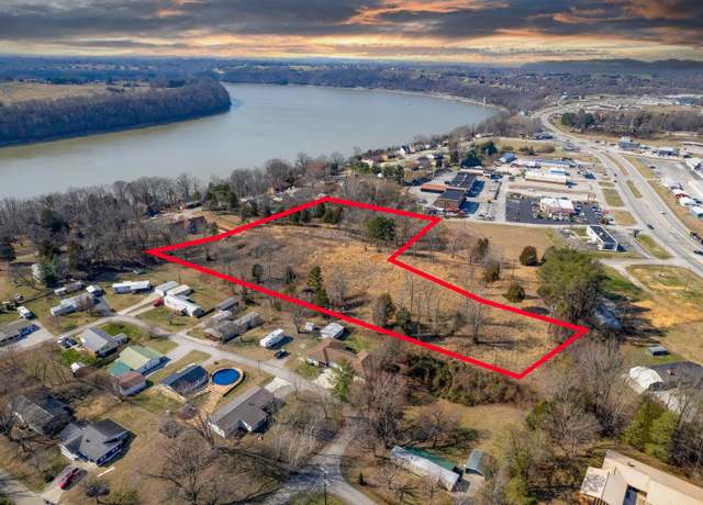 Property at 145 Stonecrest Dr, Somerset, KY 42501