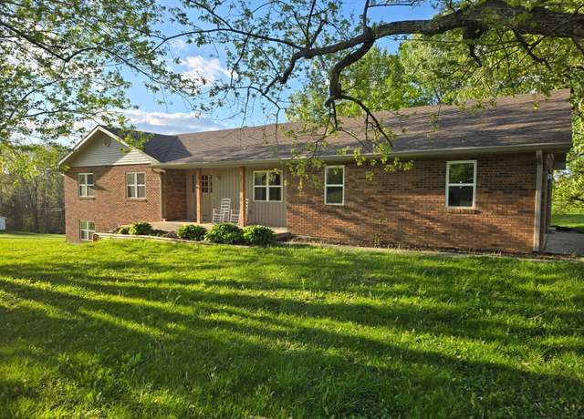 Property at 18 Ash Dr, Nancy, KY 42544, 7 beds, 3 baths