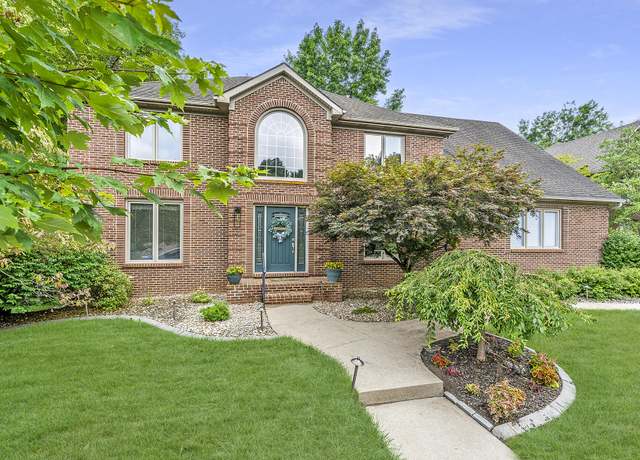 Property at 2204 Palm Grove Ct, Lexington, KY 40513, 5 beds, 4 baths