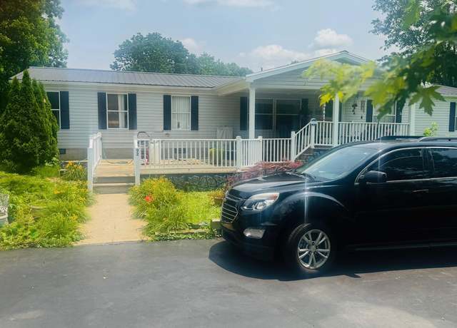 Property at 92 Spring Meadow Circle Cir, Campbellsville, KY 42718, 4 beds, 2 baths