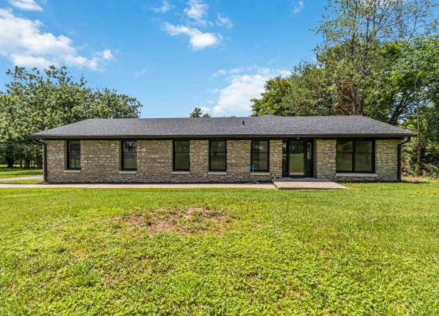 Property at 499 Hill Rd, Paris, KY 40361, 3 beds, 2 baths