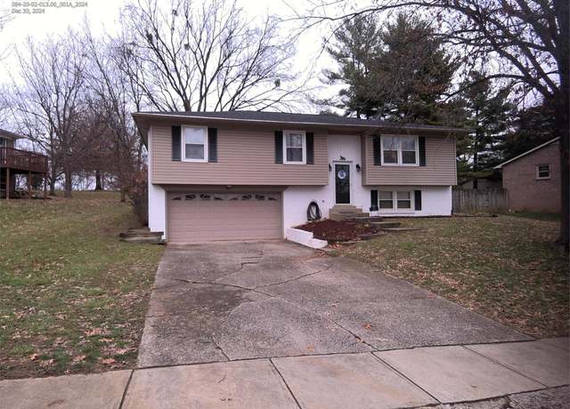 Property at 117 Oakmont Ln, Frankfort, KY 40601, 3 beds, 2.5 baths
