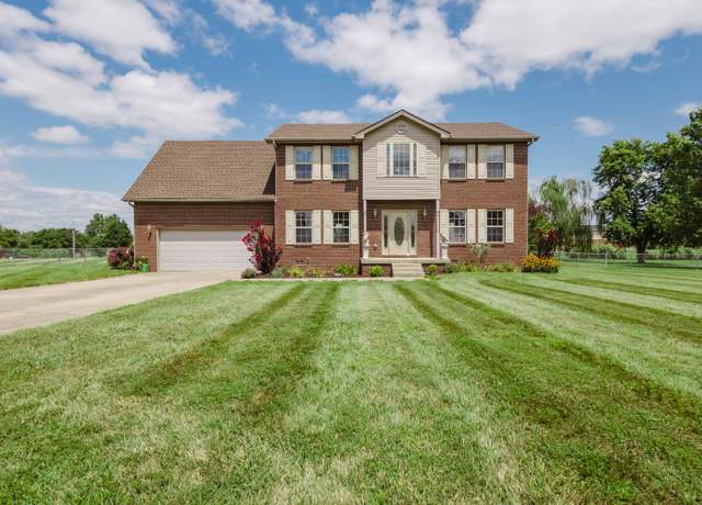 Property at 318 Kayray Cir, Richmond, KY 40475, 3 beds, 2.5 baths