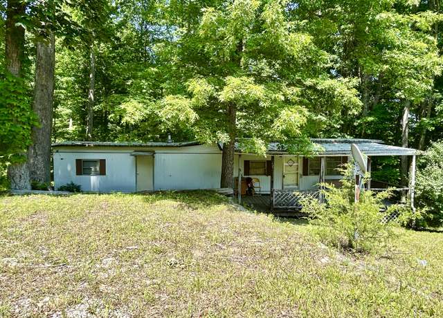 Property at 46 Point Dr, Nancy, KY 42544, 3 beds