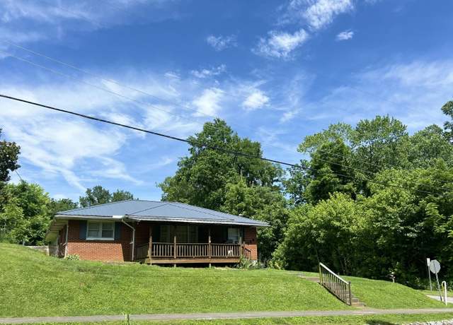 Property at 168 South Main Street St, Jamestown, KY 42629, 3 beds, 1.5 baths