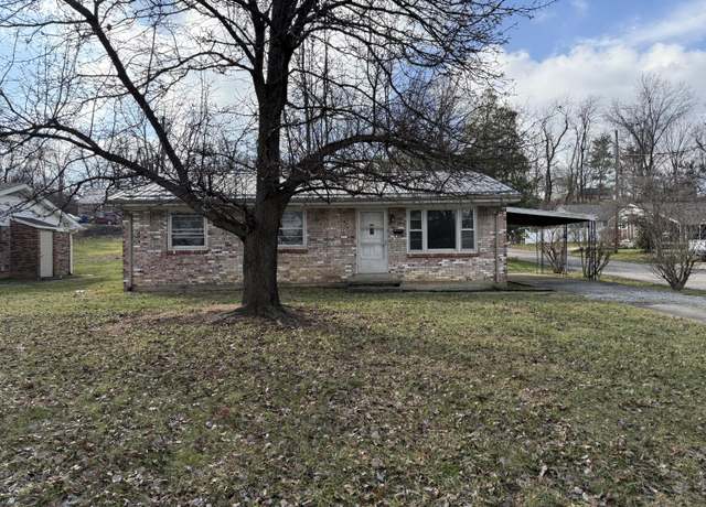 Property at 122 Rogers St, Berea, KY 40403, 3 beds, 1 bath