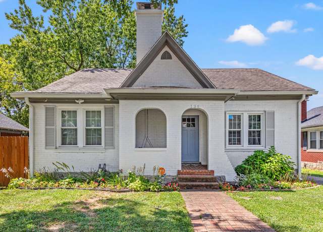 Property at 136 Burnett Ave, Lexington, KY 40505, 3 beds, 2.5 baths