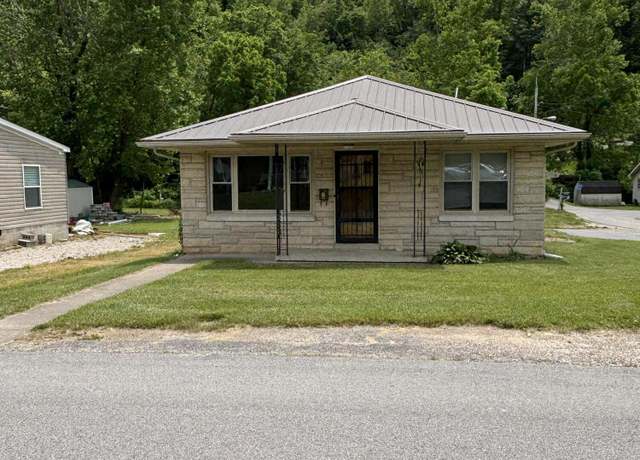 Property at 604 Glenn Ave, West Liberty, KY 41472, 3 beds, 2 baths