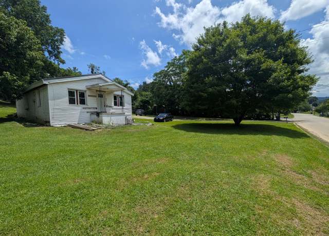 Property at 290 Rains St, Williamsburg, KY 40769, 3 beds, 2 baths