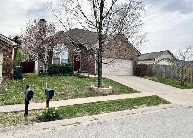 Property at 2480 Shady Hills Drive Dr, Lexington, KY 40509, 3 beds, 2 baths