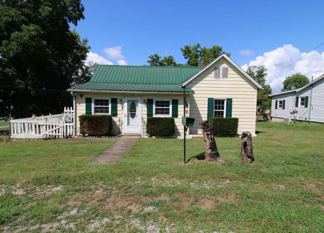 Property at 213 Waddle St, Ferguson, KY 42533, 4 beds, 2 baths