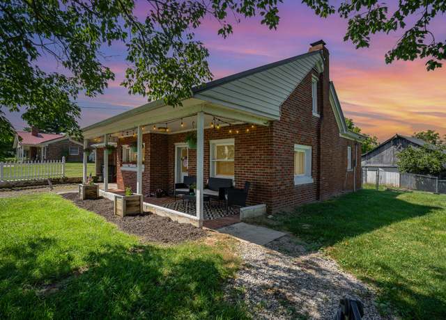Property at 867 Richmond Rd Loop 3, Paint Lick, KY 40461, 3 beds, 1.5 baths