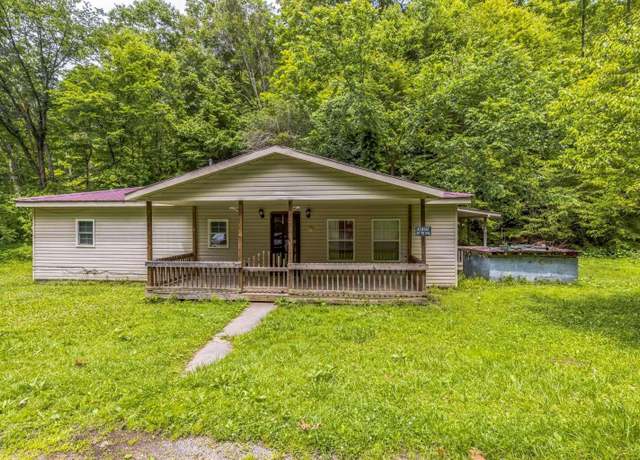 Property at 60 Carr Ln, Pine Top, KY 41843, 3 beds, 1 bath