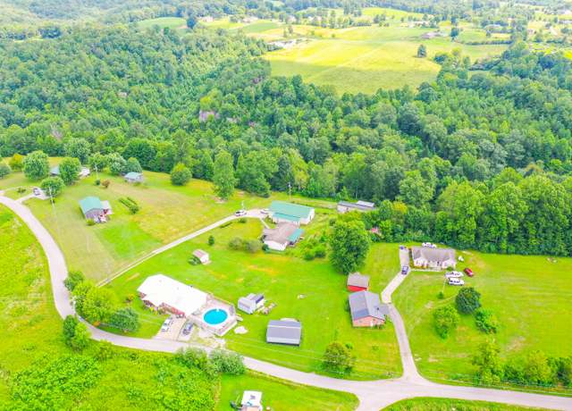 Property at 728 Little Arthur Ridge Rd, East Bernstadt, KY 40729, 6 beds, 4 baths