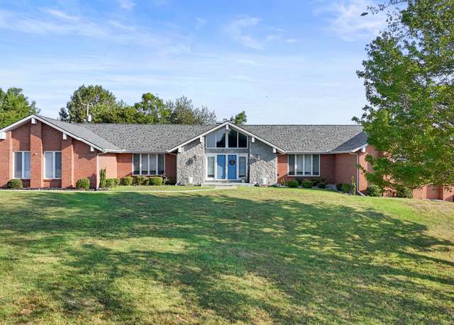 Property at 202 Shearwood Ave, Somerset, KY 42503, 4 beds, 3 baths