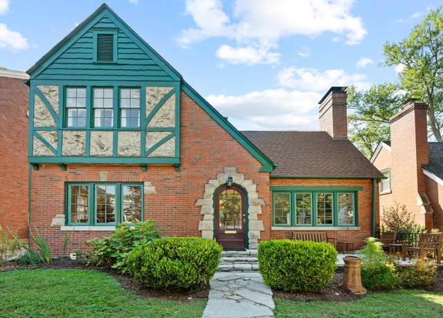 Property at 110 Shelby St, Frankfort, KY 40601, 3 beds, 1.5 baths