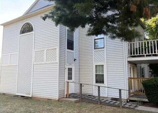 Property at 404 Bainbridge Ct Unit B3, Lexington, KY 40509, 2 beds, 2 baths