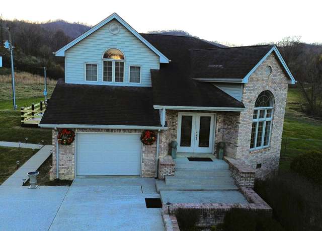Property at 8931 South Hwy 25 W, Williamsburg, KY 40769, 3 beds, 2 baths
