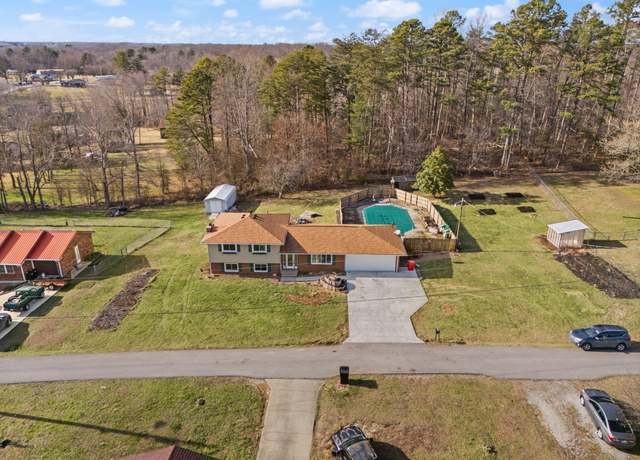 Property at 101 Lonnie Miller Rd, Corbin, KY 40701, 4 beds, 2 baths