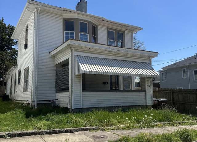 Property at 15 North Sycamore St, Mt Sterling, KY 40353, 3 beds, 2 baths