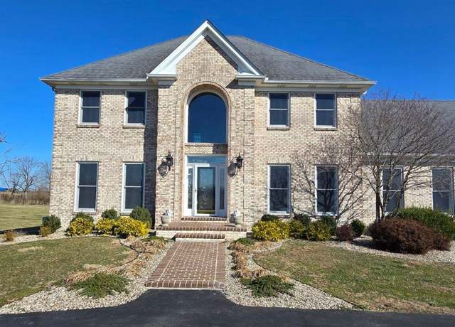 Property at 2447 Clintonville Rd, Winchester, KY 40391, 5 beds, 4 baths