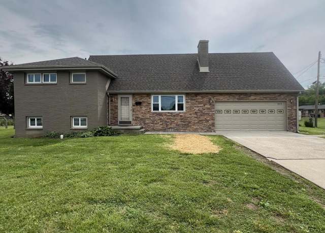 Property at 825 N Main St, Barbourville, KY 40906, 4 beds, 2 baths