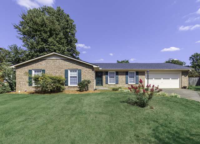 Property at 116 Roan Rd, Versailles, KY 40383, 3 beds, 2 baths