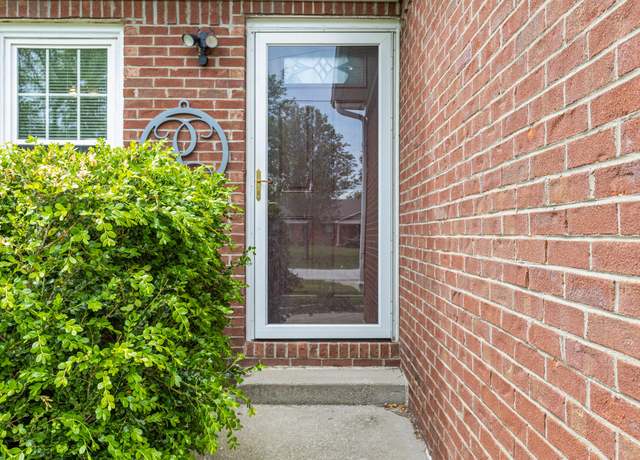 Property at 5028 Bob White Dr, Richmond, KY 40475, 3 beds, 2 baths
