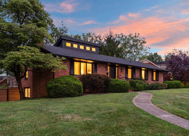 Property at 701 Old Dobbin Rd, Lexington, KY 40502, 3 beds, 3 baths